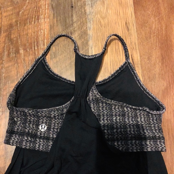LULULEMON top - Picture 3 of 3